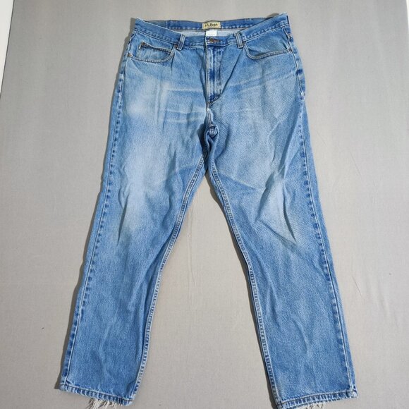 L.L.Bean jeans man's size 38X32 medium washed denim blue classic fit straight - Picture 1 of 12